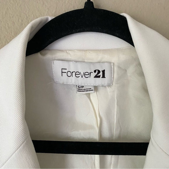 Forever 21 White Blazer Suit Jacket with Pockets Business Casual Professional - Picture 5 of 5